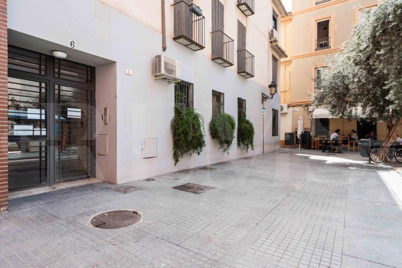 Inviting Apartment In The Heart Of Malaga By Rems Esterno foto